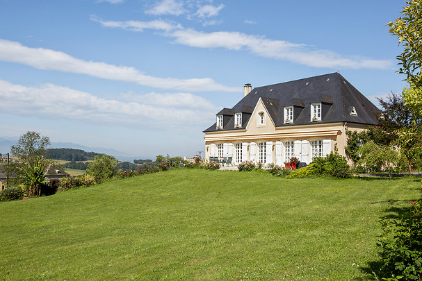 Séjour en chambre d'hôtes avec petits déjeuners au sud de Pau