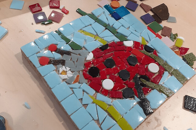 Atelier création d'une mosaïque à Rennes (35)