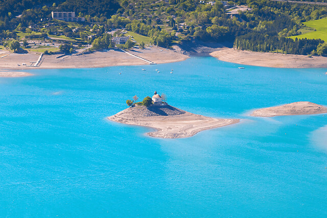 Vol en Montgolfière au lac de Serre-Ponçon près de Gap (05)