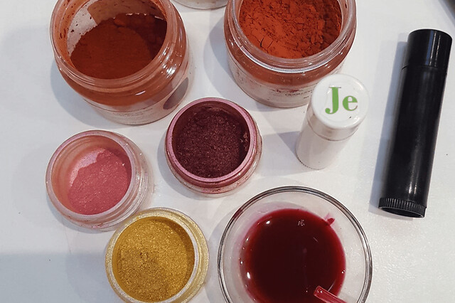 Atelier création de cosmétiques naturels à Paris 18ème - Atelier crème de jour - 1h