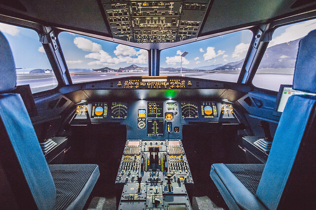 Simulateur de pilotage d'avion de ligne A320 à Aix-en-Provence - Full Expérience