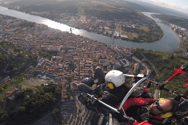 Vol en ULM Paramoteur à Assieu (38) - Vol Découverte - 20 mn