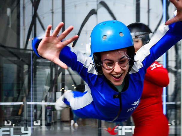 Simulateur de chute libre en Soufflerie à Paris - Baptême 360° VR