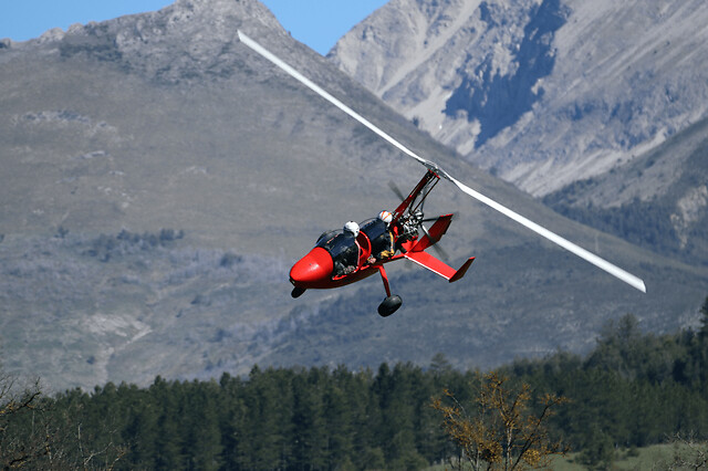 Baptême en ULM Autogire en Haute-Provence à Barrême (04)