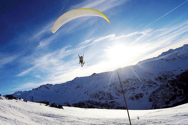 Vol en Parapente à Courchevel dans les 3 Vallées (73)