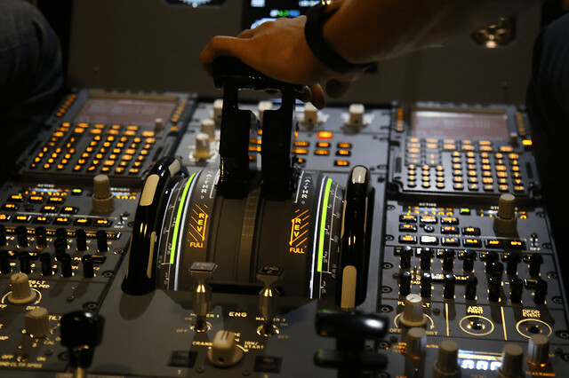 Simulateur de pilotage d'avion de ligne A320 à Palaiseau (91) - Découverte