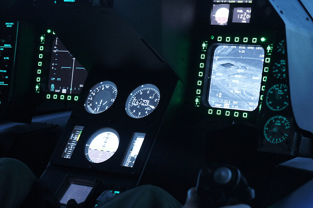 Simulateur de pilotage d'avion de chasse F-35 à Palaiseau (91) - Full Expérience