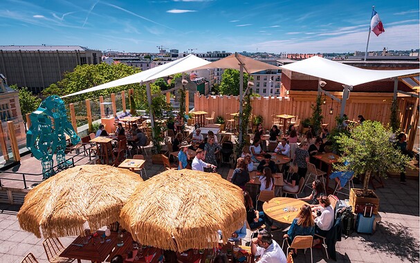 Un repas au rooftop La Canopée - Le Beffroi à Montrouge (92)
