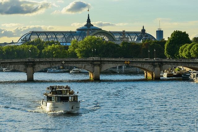 Croisière guidée sur la Seine par Les Vedettes de Paris - Enfant - Sans option