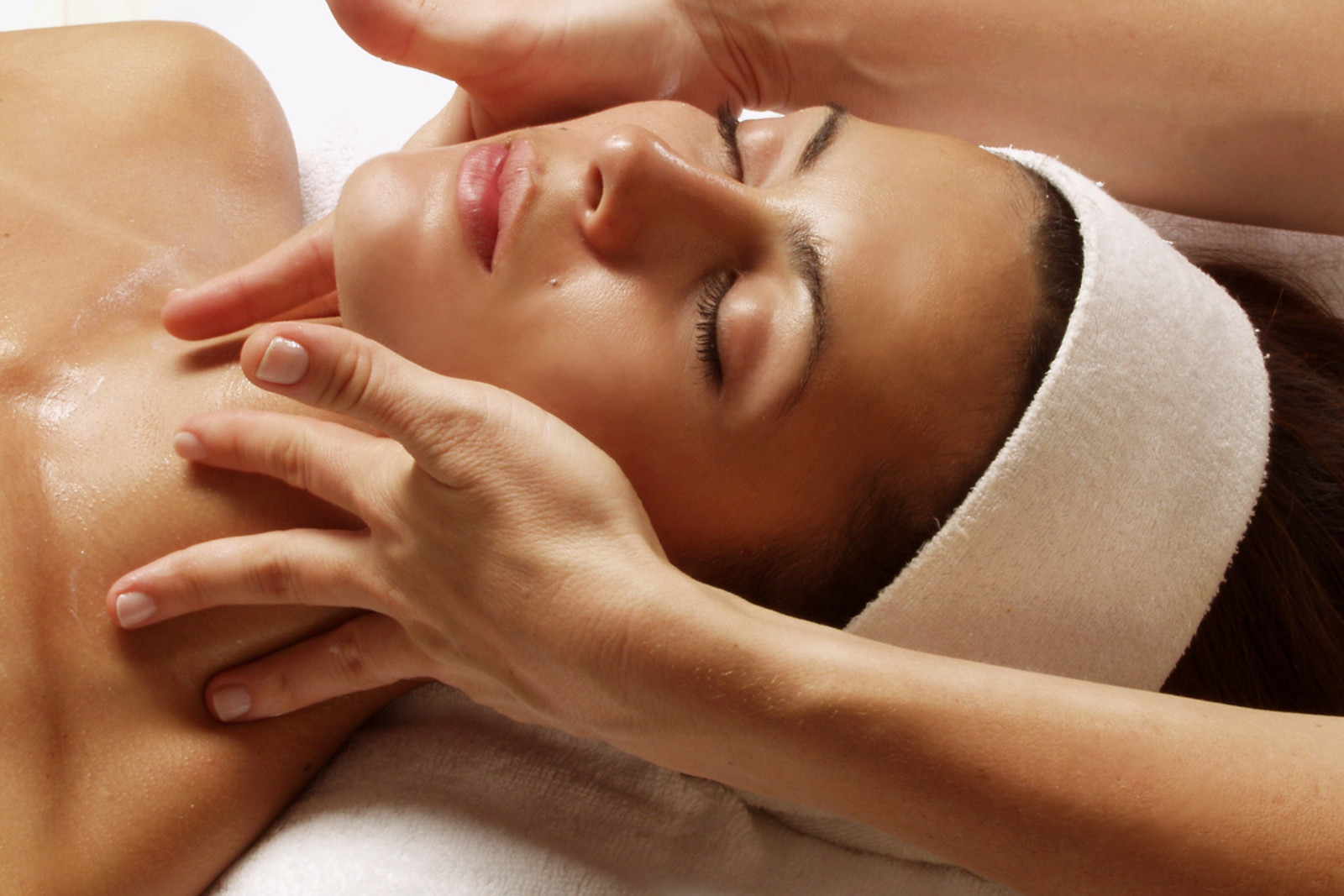 Go Dream LUKSUS ANSIGTSBEHANDLING FOR 2- Oplevelsesgaver WELLNESS