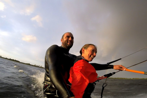 Tandem Kitesurfing - Action